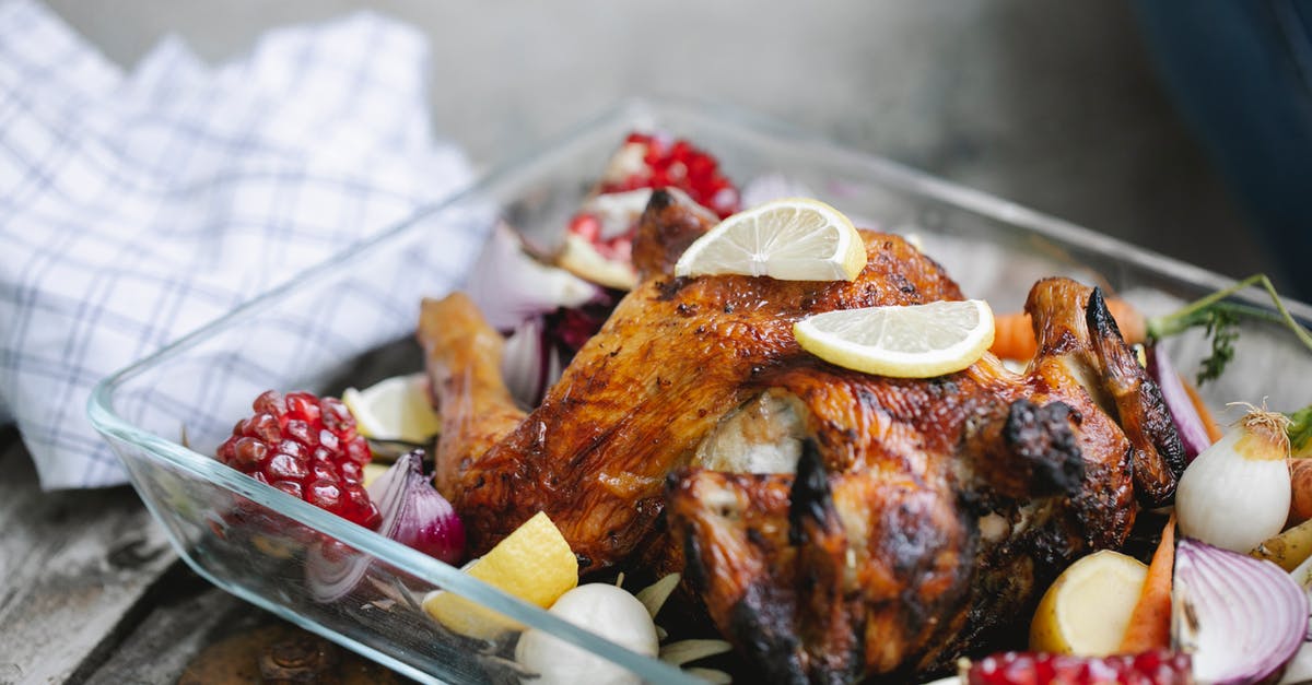 Will lemon in a cast-iron pan with roast chicken cause problems? - Delicious roasted chicken with vegetables in glass form