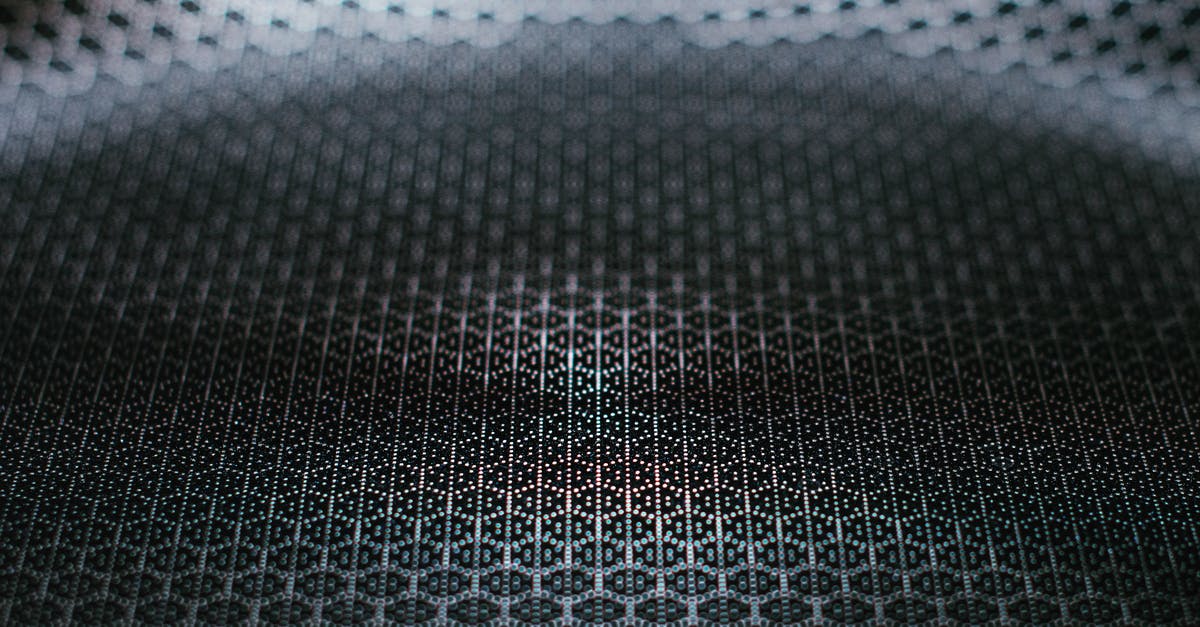 Wok: Carbon steel or cast iron? - Black and White Polka Dot Textile