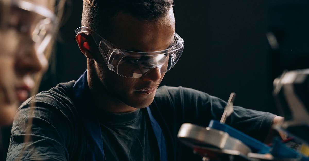 Working principle of a farinograph [closed] - Man in Blue Crew Neck T-shirt Wearing Black Framed Eyeglasses