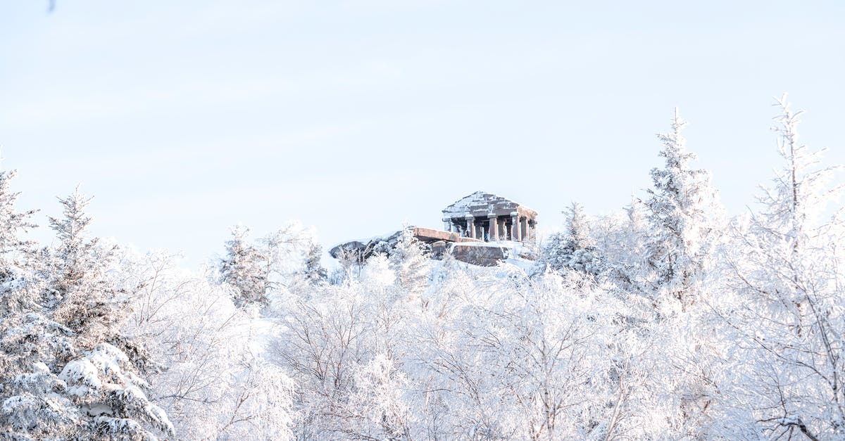 Would freezing ruin an emulsified broth like tonkotsu? - Snow Covered Temple and Trees of Mont Donon